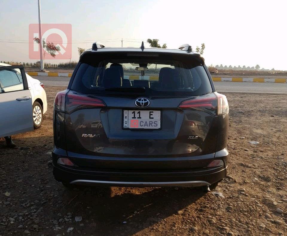 تۆیۆتا ڕاڤ 4